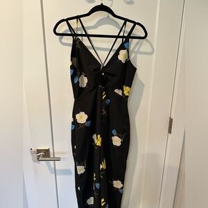 Black floral cutout jumpsuit women’s size 2 Topshop